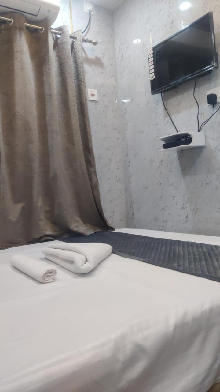 Royal Inn Ґувахаті Екстер'єр фото